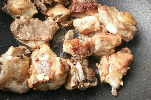 排骨炖土豆的做法图解4