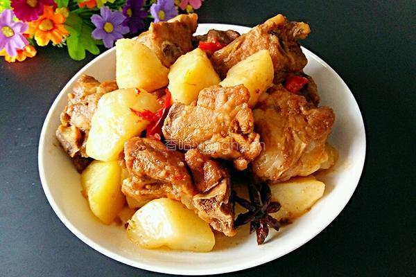 排骨炖土豆的做法图解11