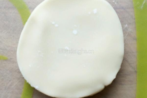 香脆糖果肠的做法图解2