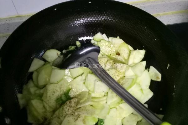 鸡蛋西葫芦的做法图解4