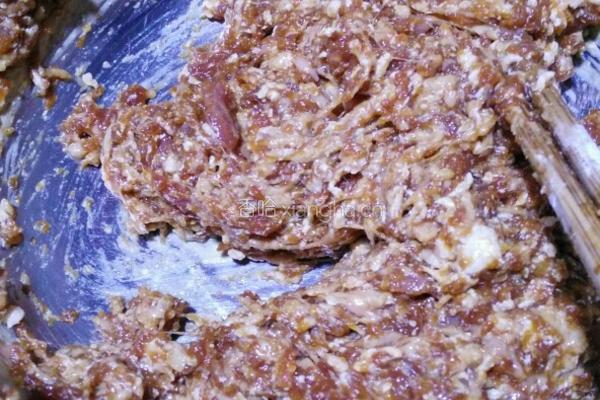 羊肉丸子白萝卜汤的做法图解4