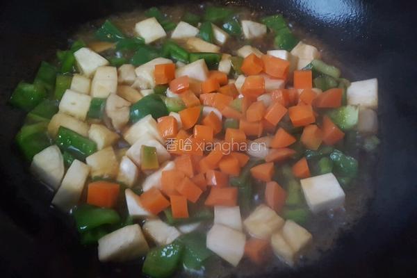 杏鲍菇炒彩椒的做法图解10