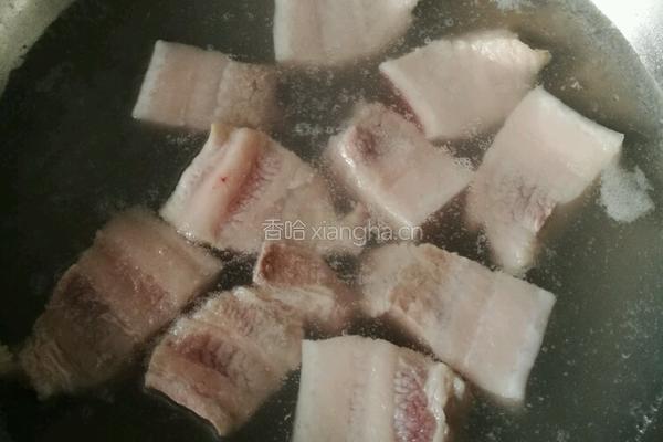 坛子烧肉的做法图解1