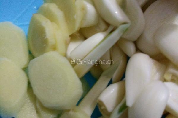 芹菜豆子的做法图解4