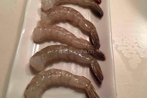 培根虾卷的做法图解1