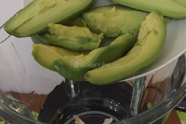 牛油果奶昔的做法图解4
