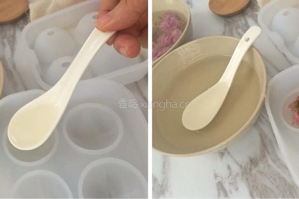 日本和果子「水信玄饼」的做法图解4