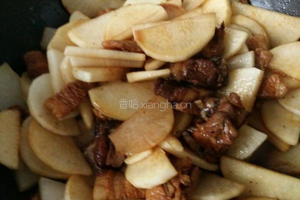 五花肉烧萝卜的做法图解8