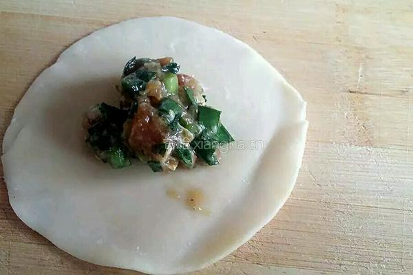 生煎水饺的做法图解2