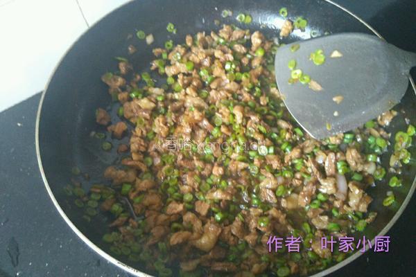 豆角肉馅包子的做法图解12