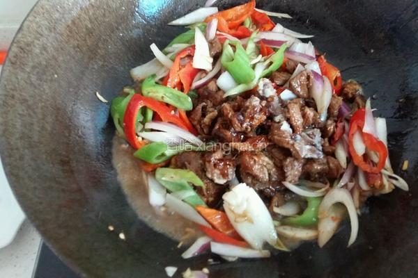 洋葱炒肉丝的做法图解6