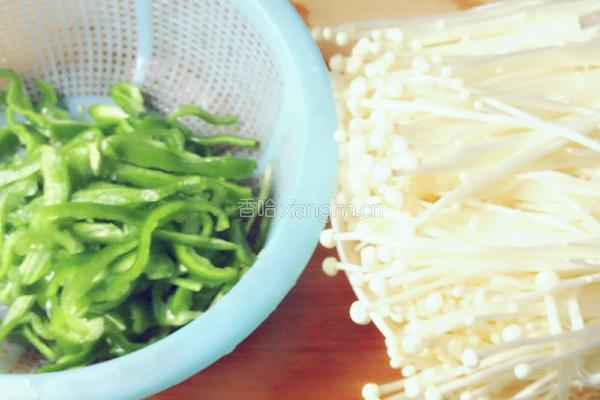 清炒金针菇的做法图解1
