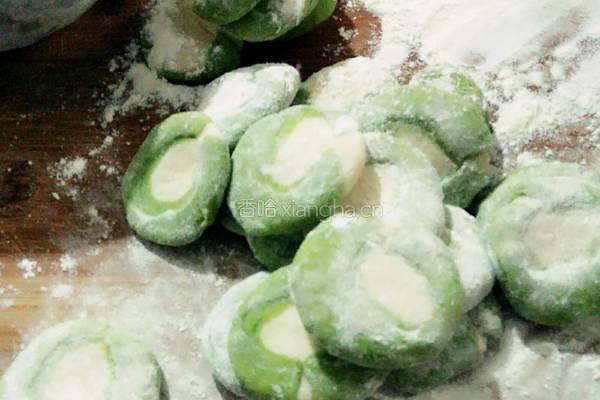 翡翠白菜蒸饺的做法图解17