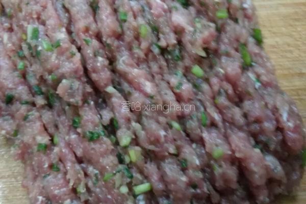 荠菜肉丸子的做法图解2