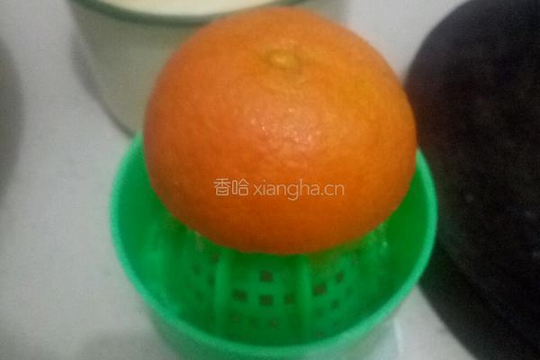 自制橘子汁的做法图解4