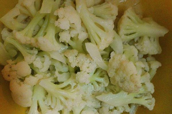 菜花炒肉的做法图解5