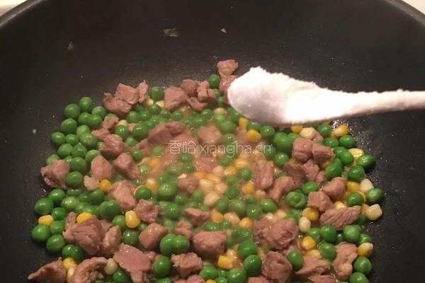 豌豆玉米炒肉丁的做法图解9