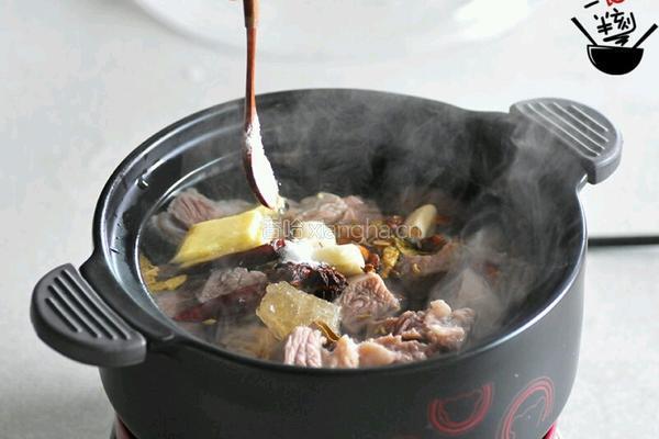 萝卜牛腩煲的做法图解8