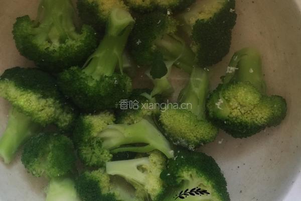 凉拌西兰花的做法图解4