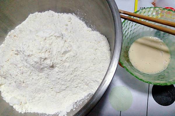 自制果仁包的做法图解2