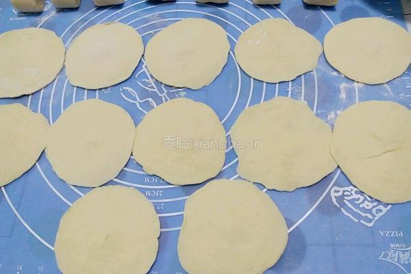 自制果仁包的做法图解8