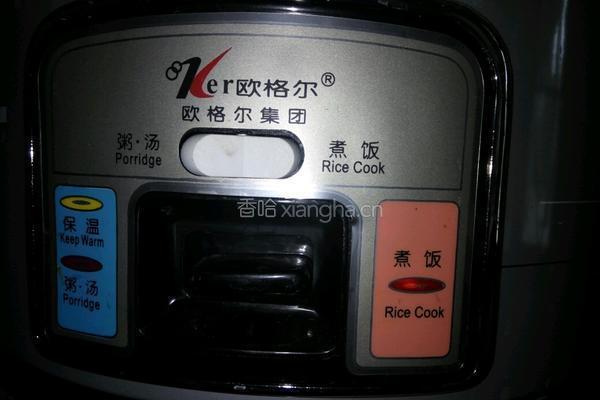 胡萝卜腊肠焖饭的做法图解11