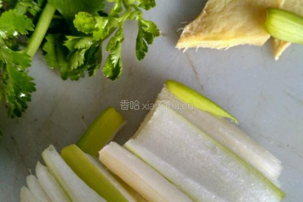 鳕鱼炖豆腐的做法图解2