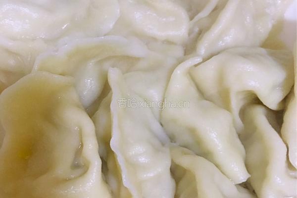 韭黄大肉饺子的做法图解8