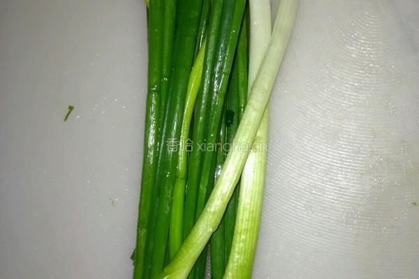 清炒香菇腊肠的做法图解2