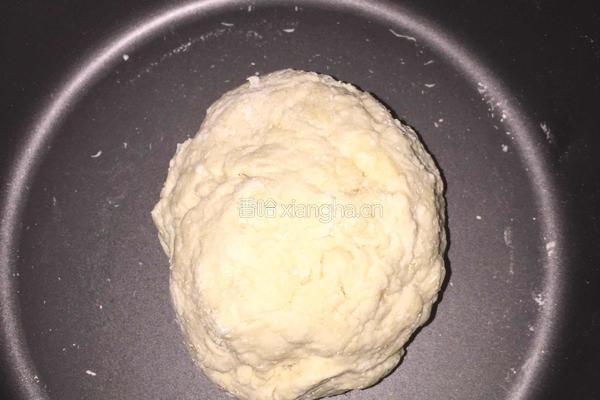 奶汁土豆面包的做法图解1