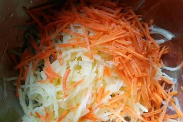 土豆丝鸡蛋饼的做法图解2