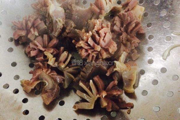 汤爆兰花胗的做法图解2