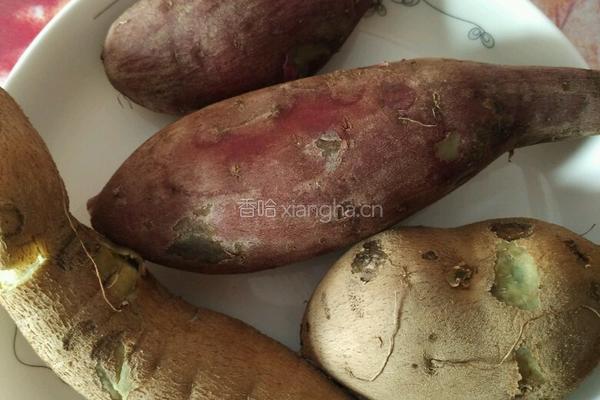 香蕉红薯饼的做法图解1