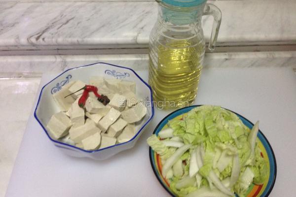 砂锅白菜豆腐的做法图解2