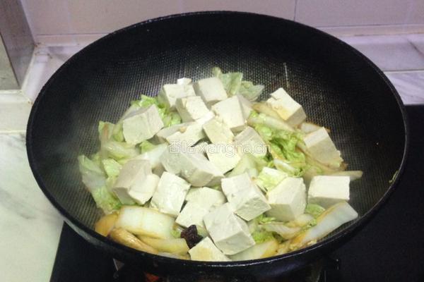 砂锅白菜豆腐的做法图解7
