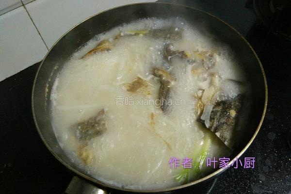 萝卜鱼头汤的做法图解9