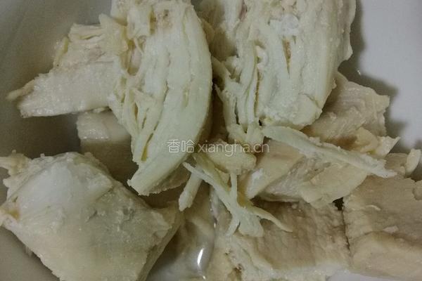 松仁鸡丝菠菜塔的做法图解5