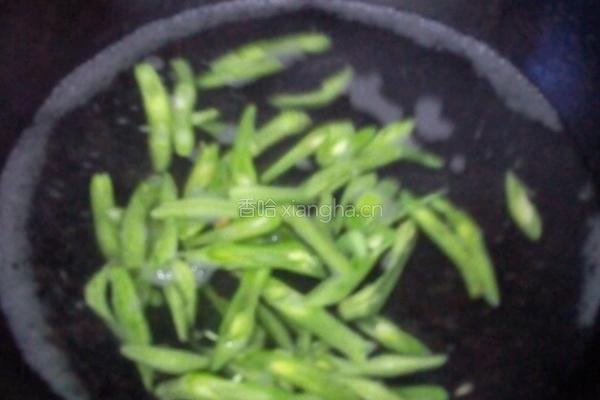 胡萝卜炒假肉的做法图解4