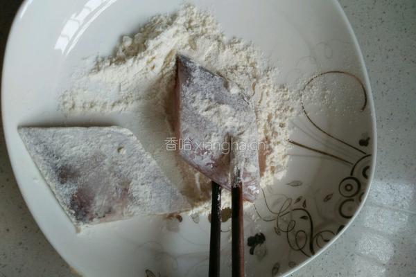 红烧带鱼的做法图解2