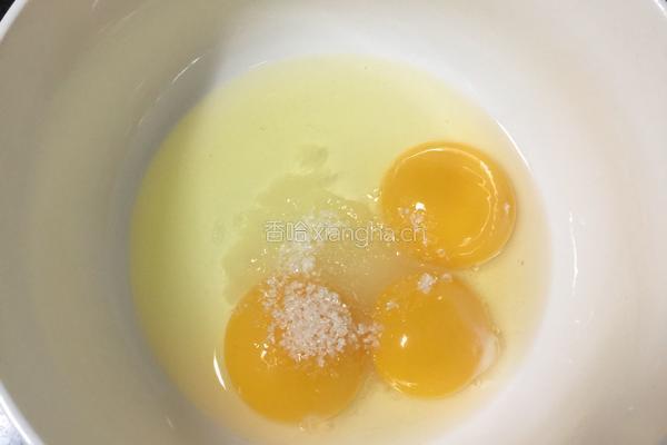 电饼铛鸡蛋饼干的做法图解1