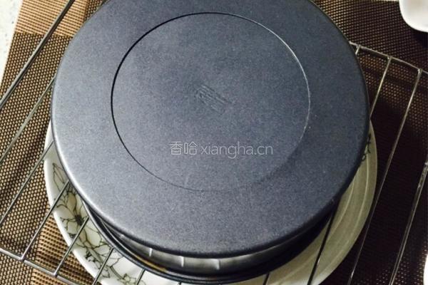 戚风蛋糕的做法图解8