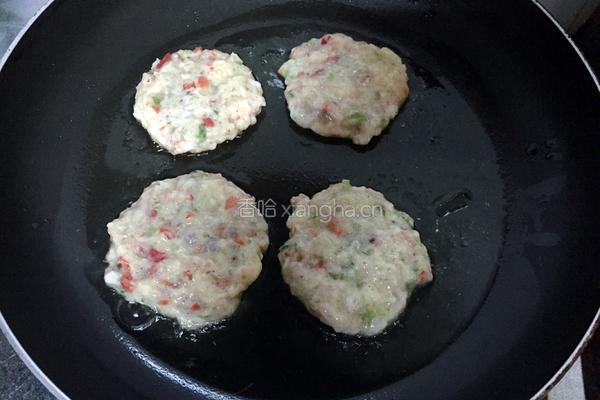土豆鲜虾饼的做法图解7