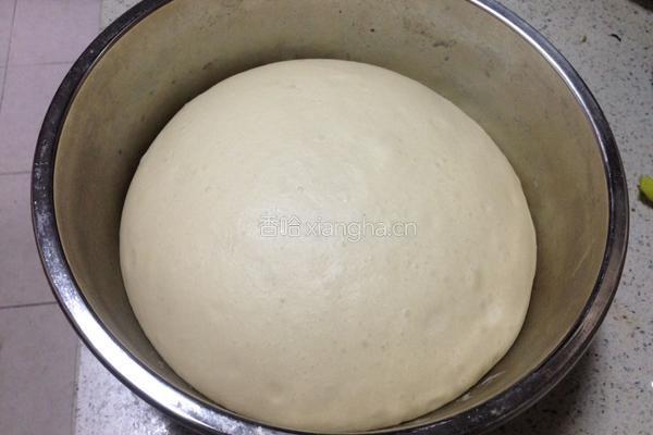 牛角肉松面包的做法图解5