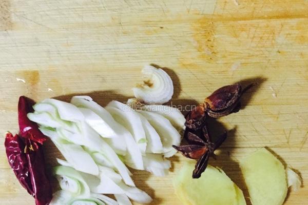 红烧肉炖土豆的做法图解2