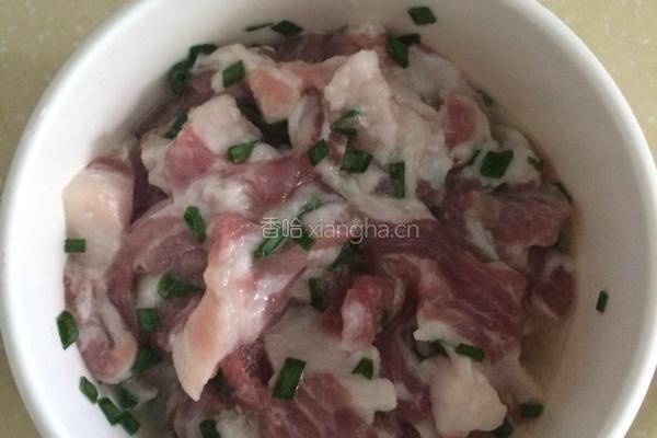 猪肝瘦肉粥。的做法图解1