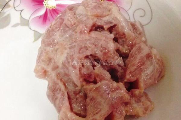 萝卜肉片汤的做法图解3