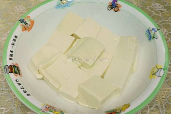 豆腐蒸水蛋的做法图解2