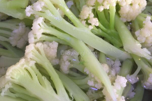 炒有机菜花的做法图解3