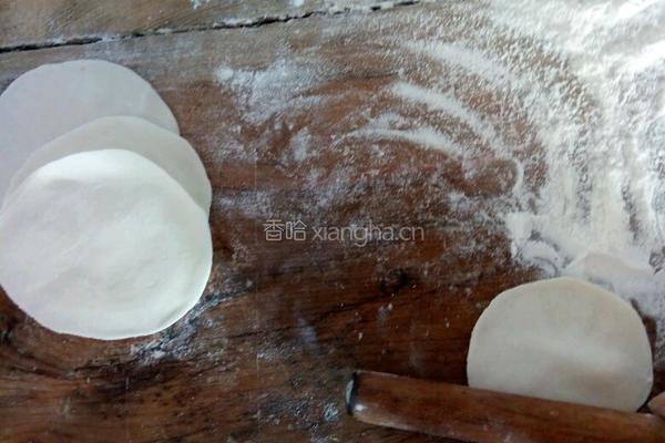 酸菜猪肉饺子的做法图解8