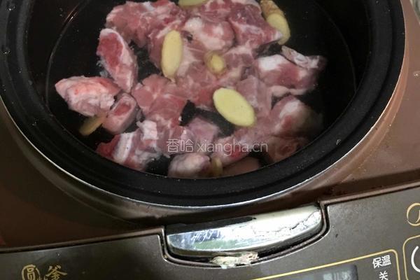 排骨萝卜汤的做法图解3